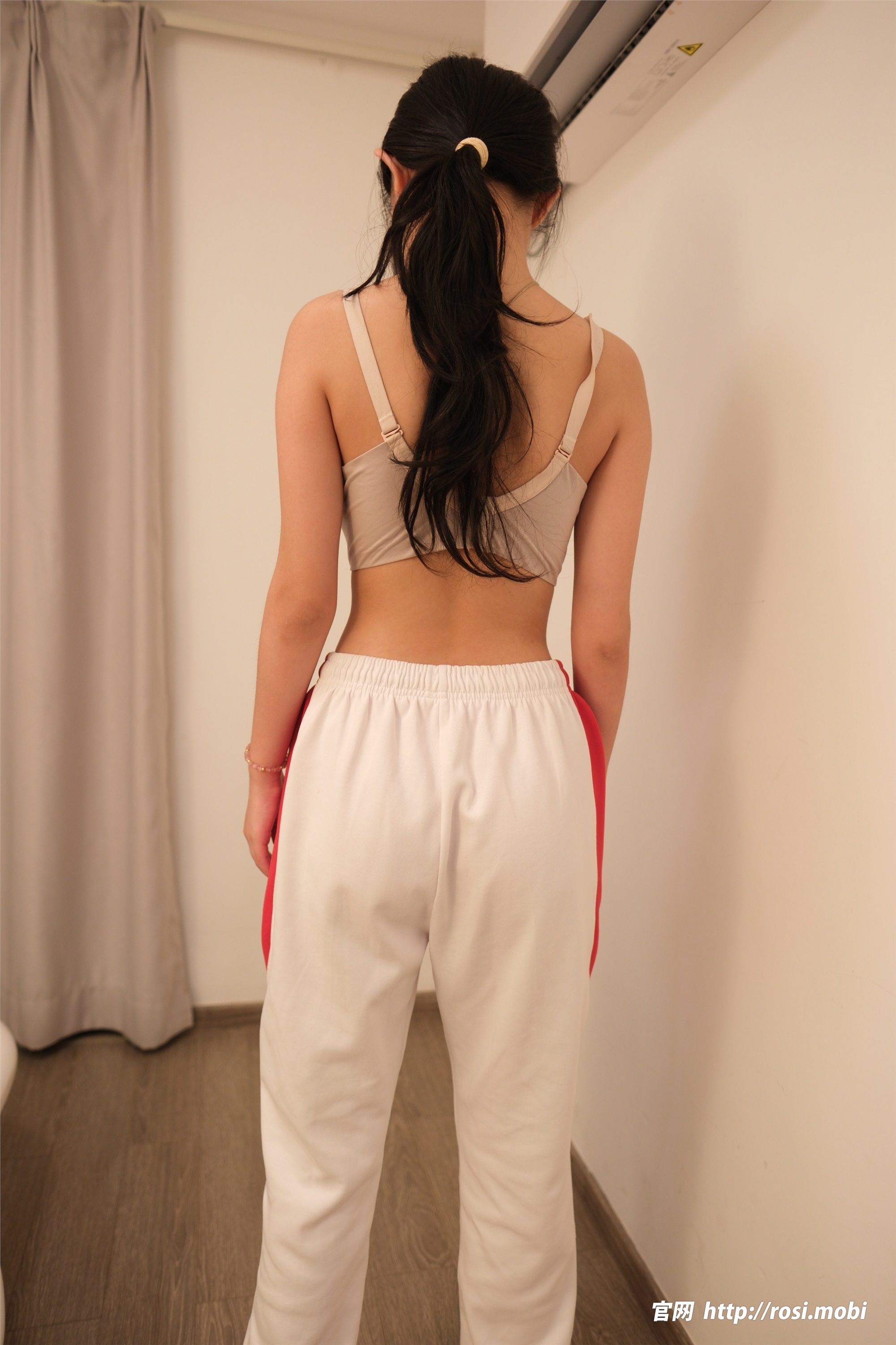 ROSI写真 2025.06.04 NO.4930